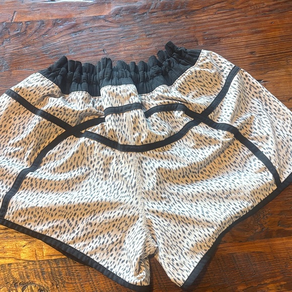 Chic Black and White Women's Athletic Shorts - Picture 3 of 3